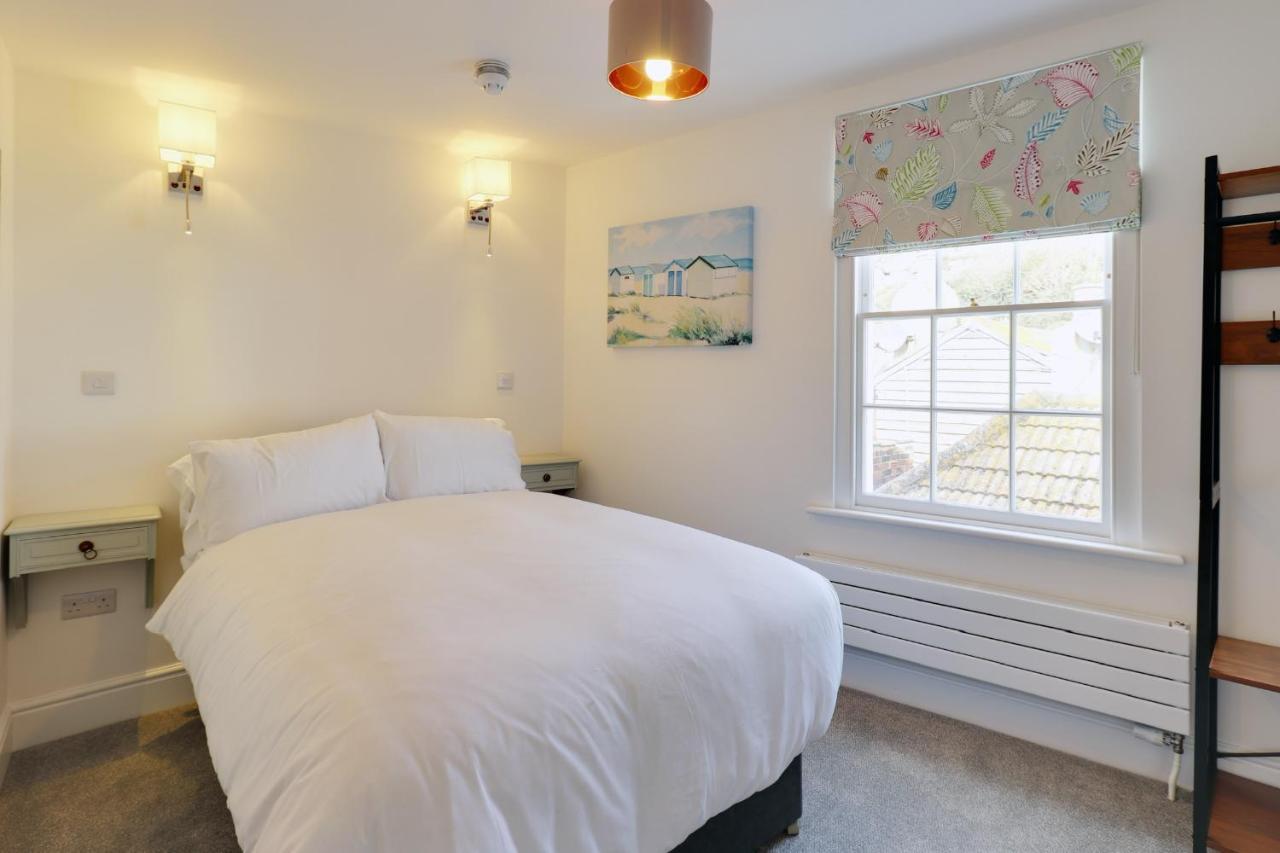 Master Accommodation Suite 5 Hastings Buitenkant foto